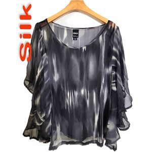 Women's 100% Silk Size XS Short Sleeve Top Shirt Blouse SBK149